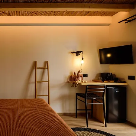 أوليف ميكونوس فيلاز أنو ميرا