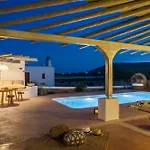 Olive Mykonos Apartahotel 4*